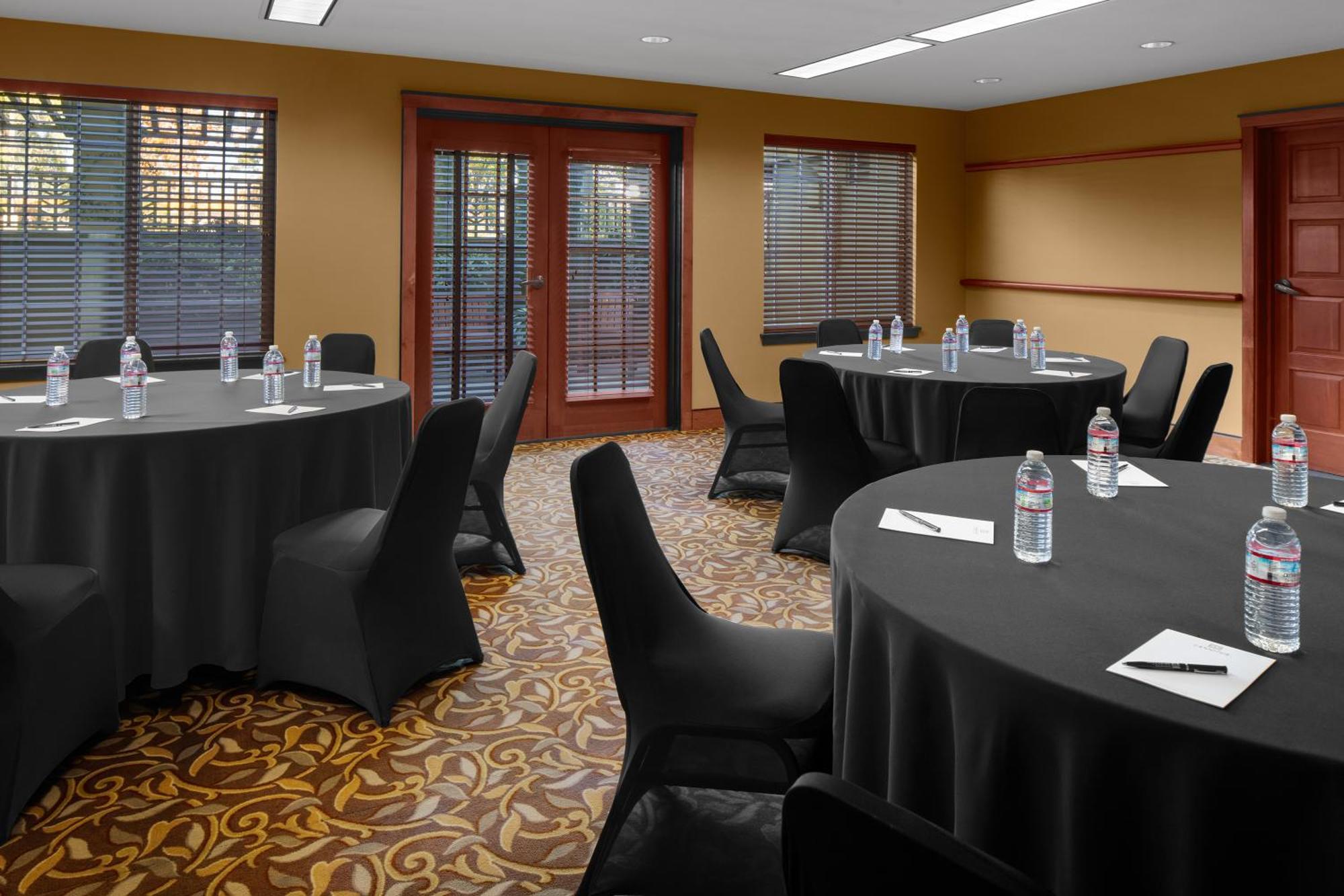 Larkspur Landing Extended Stay Suites Bellevue Eksteriør bilde